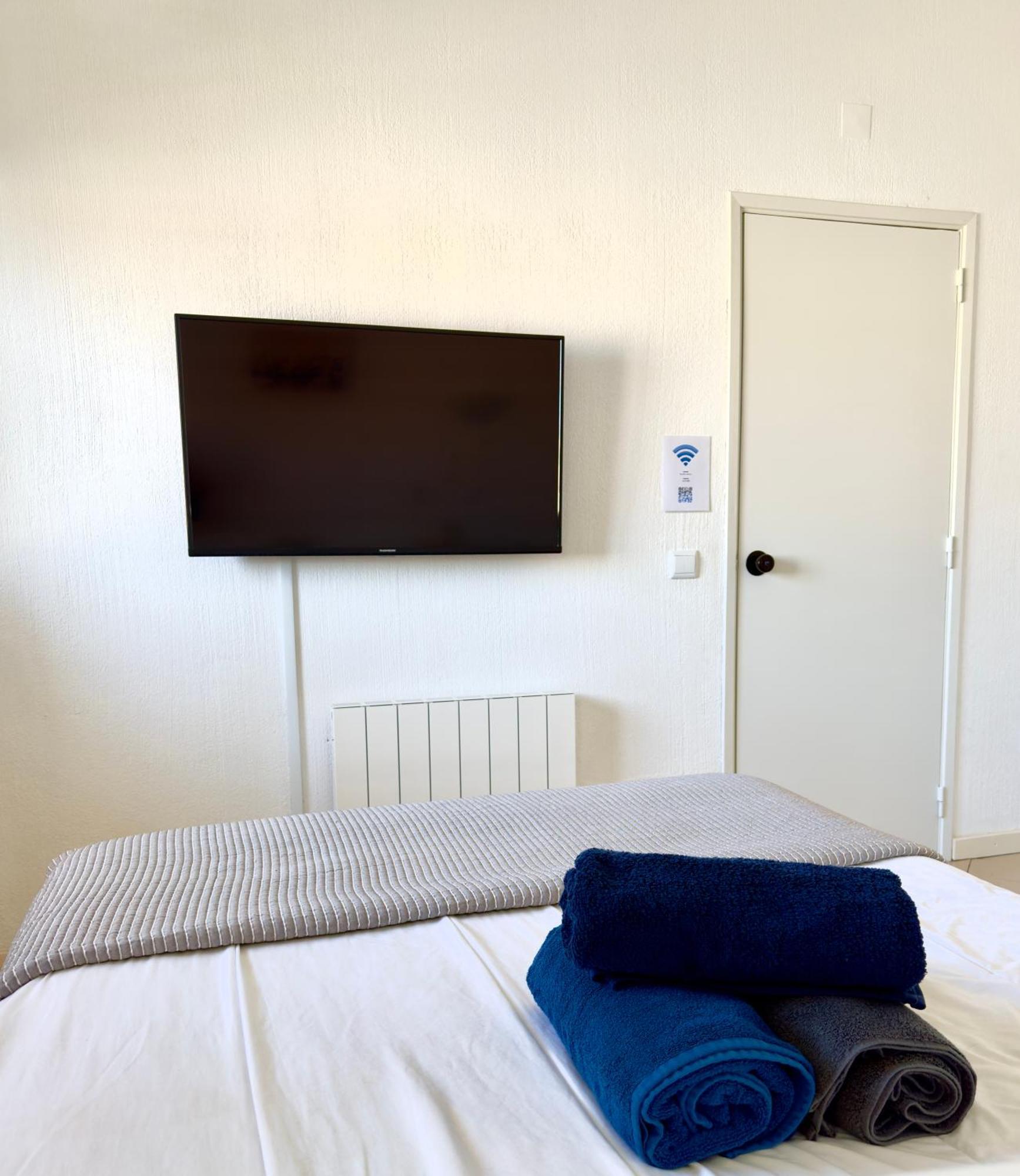 Les 3 Dauphins In Appartement